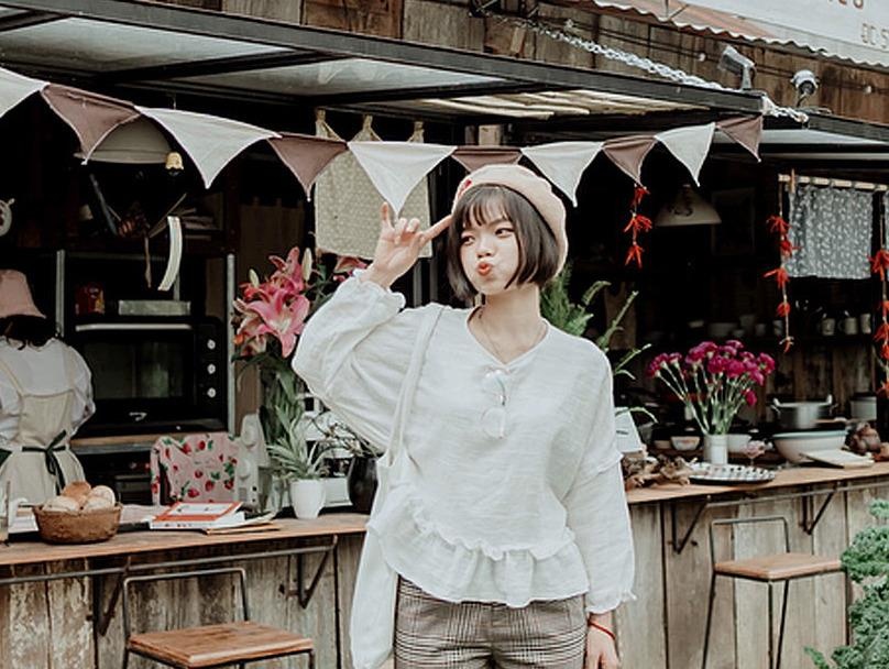 #Justgo: Tiem banh thu hut gioi tre check-in khi toi Da Lat hinh anh