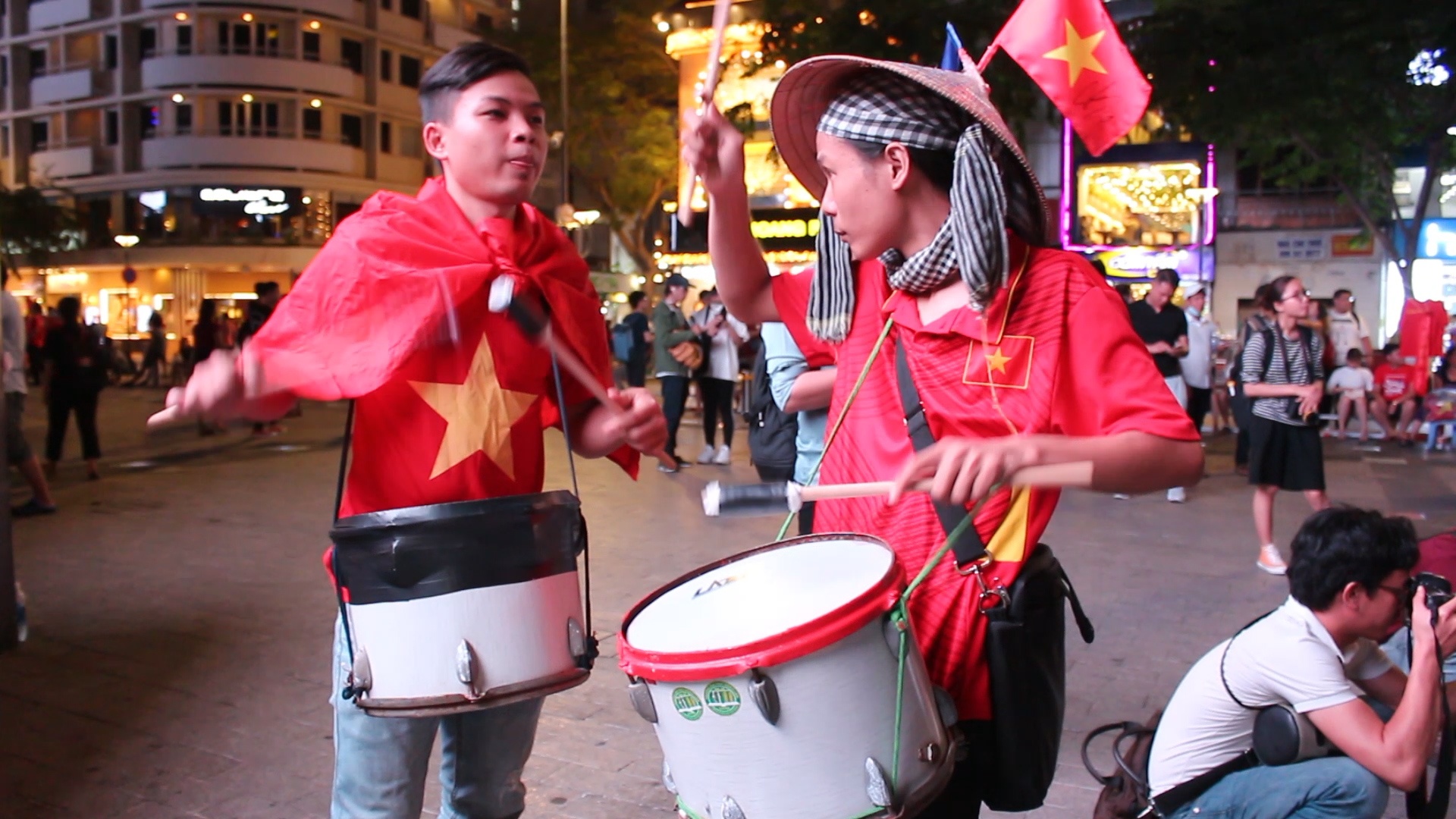CDV Sai Gon: 'Tuyen Viet Nam se thang 2-1 o ban ket luot ve' hinh anh