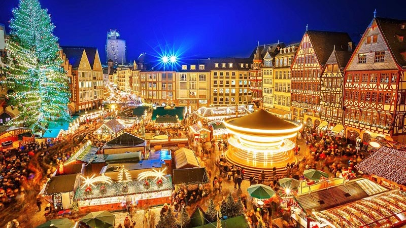 Don Giang sinh som tai hoi cho doc dao o Cong hoa Sec hinh anh