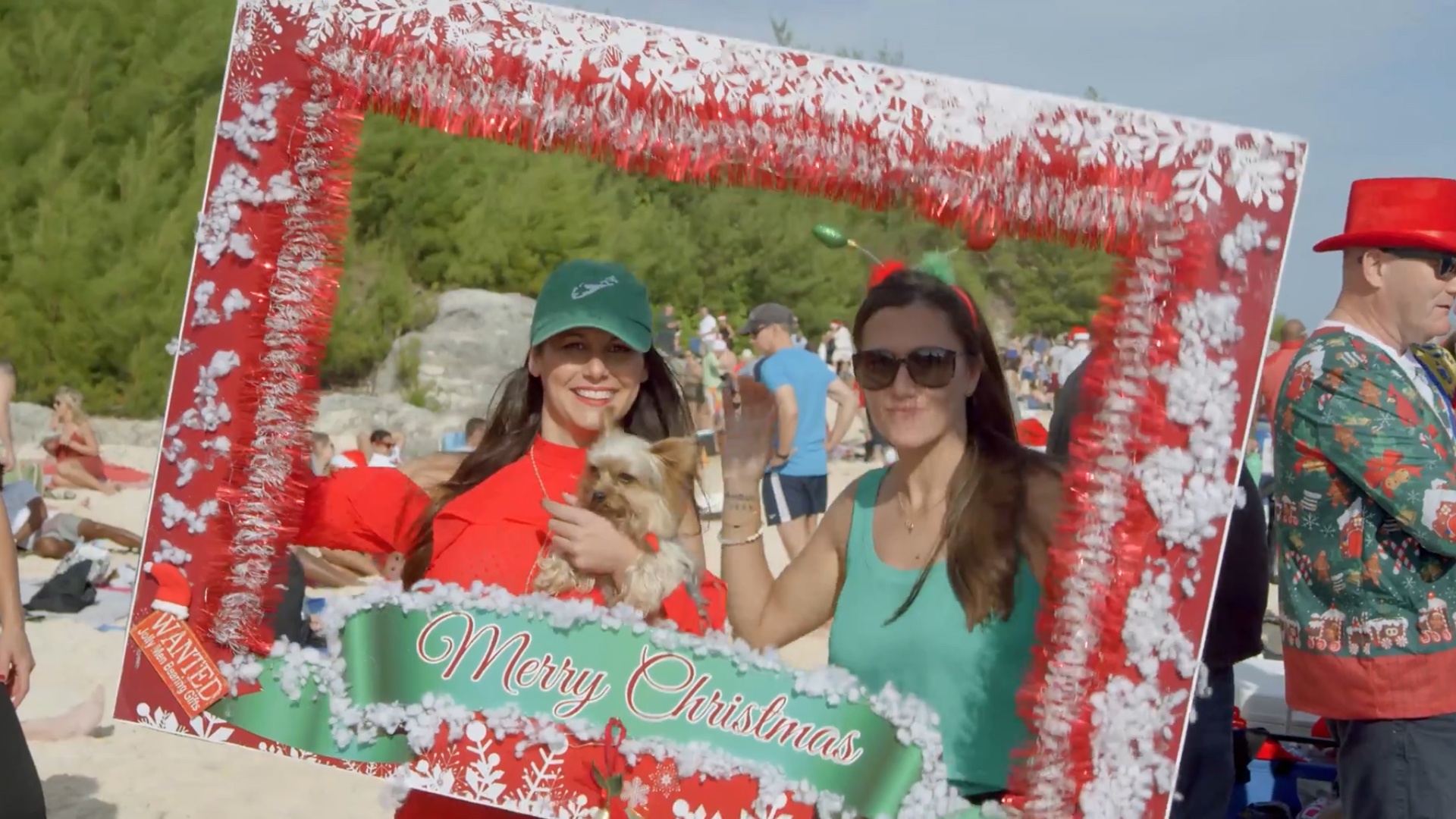 Giang sinh day mau sac tren 'dao quy' Bermuda hinh anh