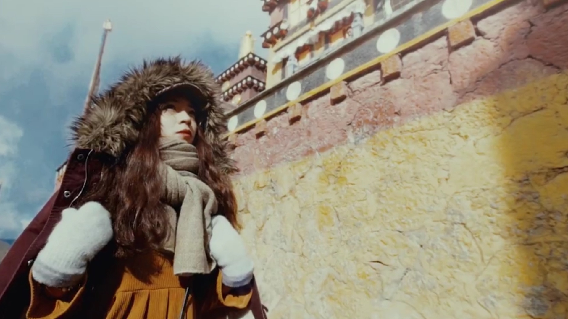 Tham Shangri-La, huyen thoai trong tac pham 'Duong chan troi da mat' hinh anh