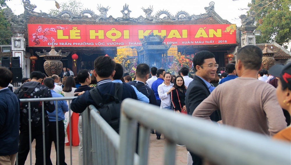 An ninh that chat truoc gio khai an den Tran hinh anh