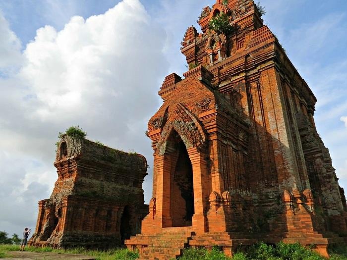 Tuyet tac thap co Cham hon 1.000 nam tuoi o Binh Dinh hinh anh
