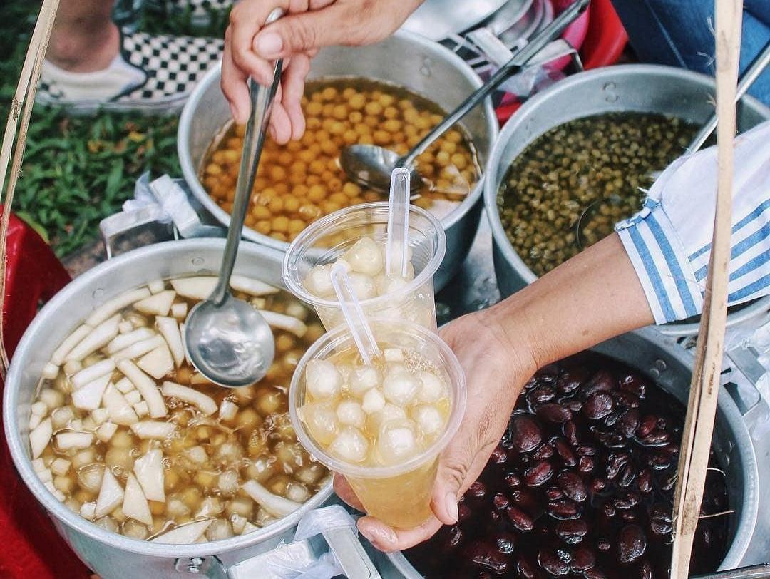 Ganh che Hue hon 10 nam niu chan du khach co do hinh anh