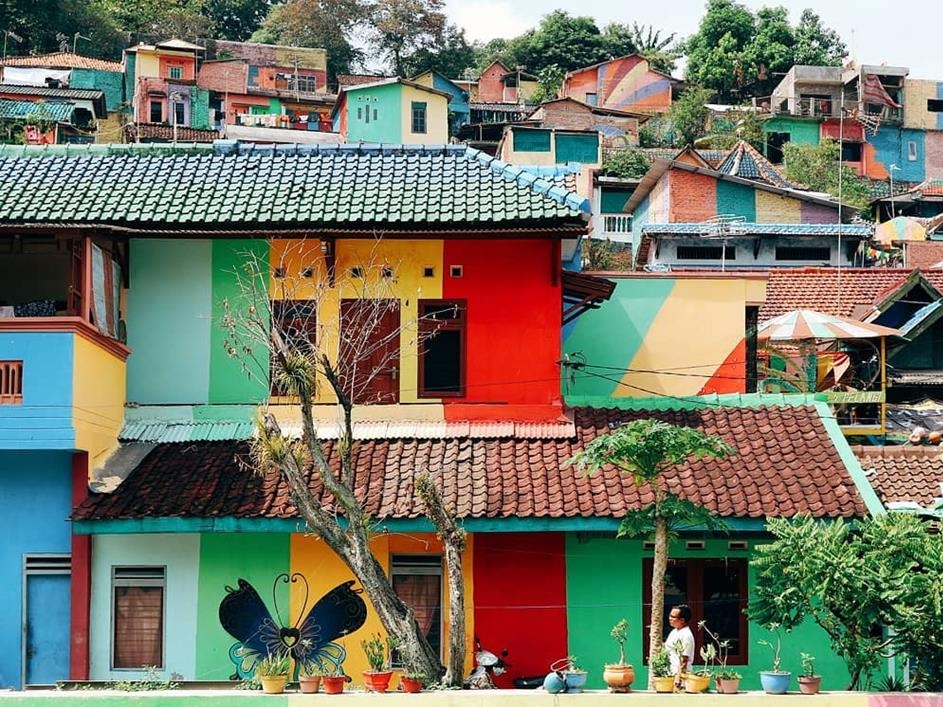 Khu o chuot duoc dau tu 23.000 USD, 'hoi sinh' thanh ngoi lang mau sac hinh anh