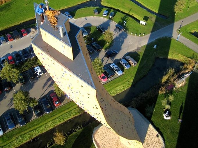 Buc tuong leo nui cao nhat the gioi, thu thach cho nguoi ua mao hiem hinh anh