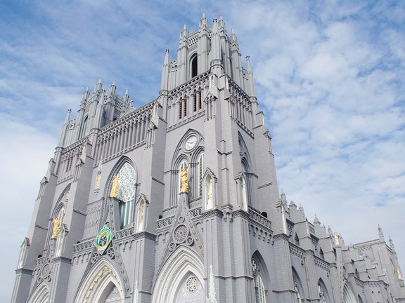 Nha tho dep nhu troi Au o Nam Dinh hinh anh