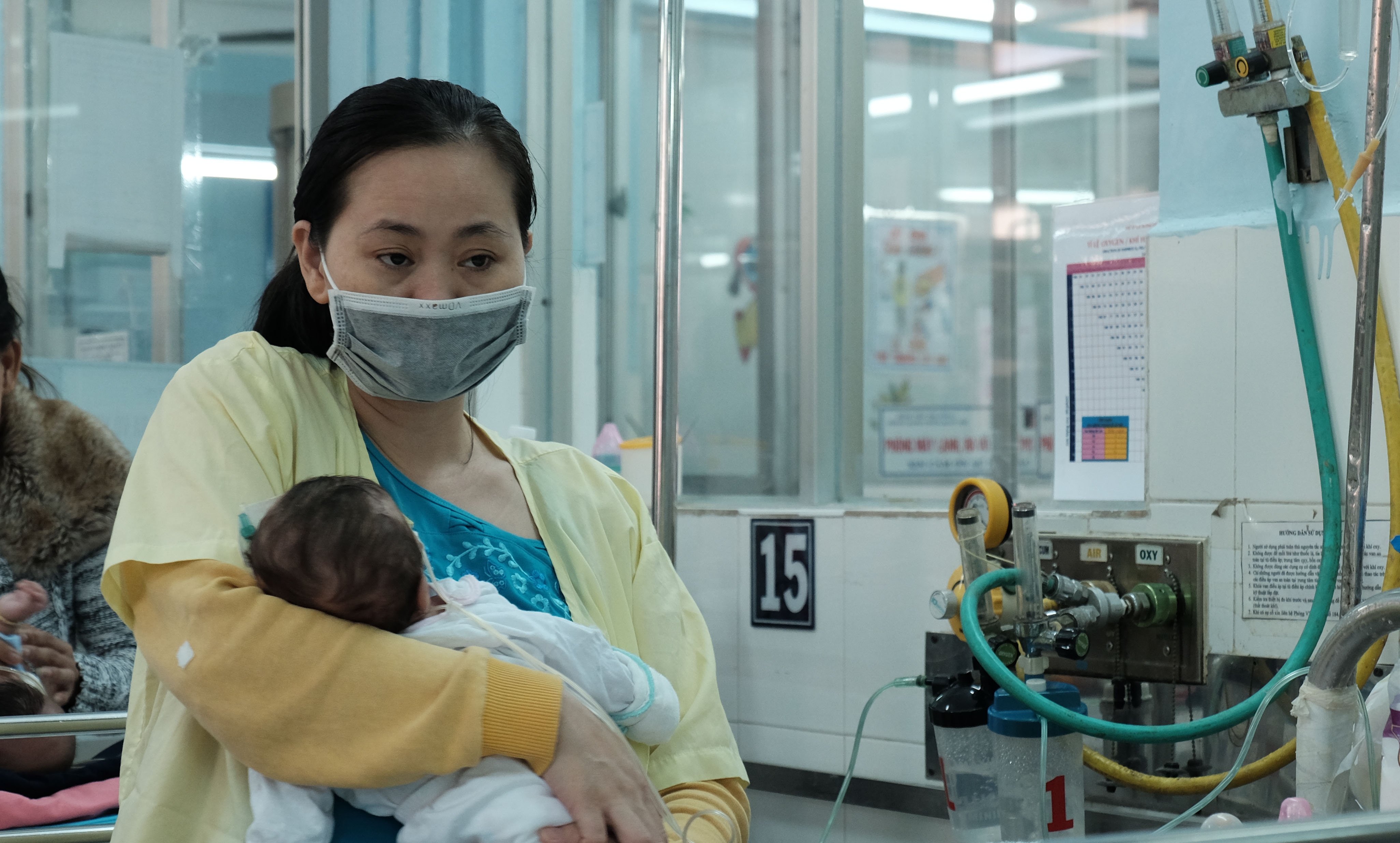 Sai Gon troi tro lanh, nhieu tre nhap vien hinh anh