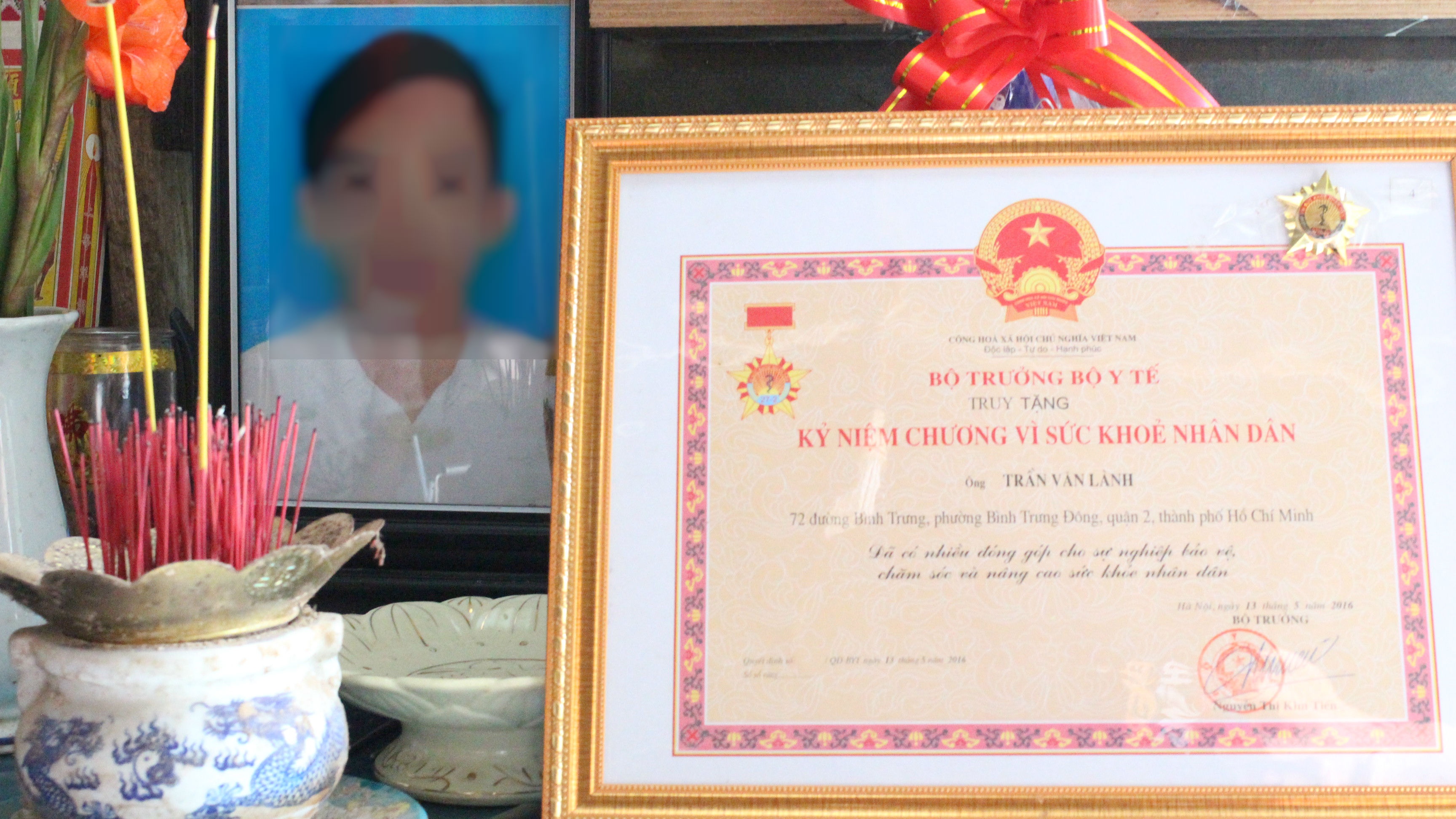 hien tang cuu nguoi anh 2