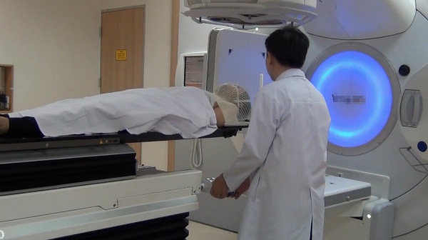 May chua ung thu hien dai nhat da co mat tai Benh vien Cho Ray hinh anh