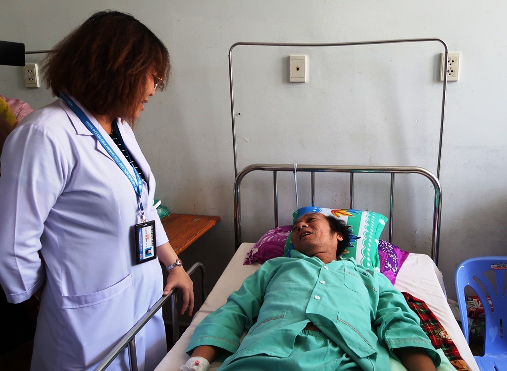 Hoi sinh benh nhan chet lam sang hinh anh