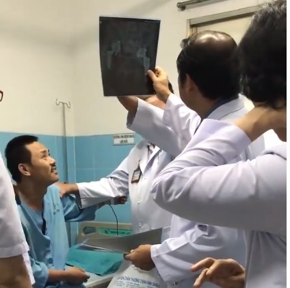 thay khop hang anh 1