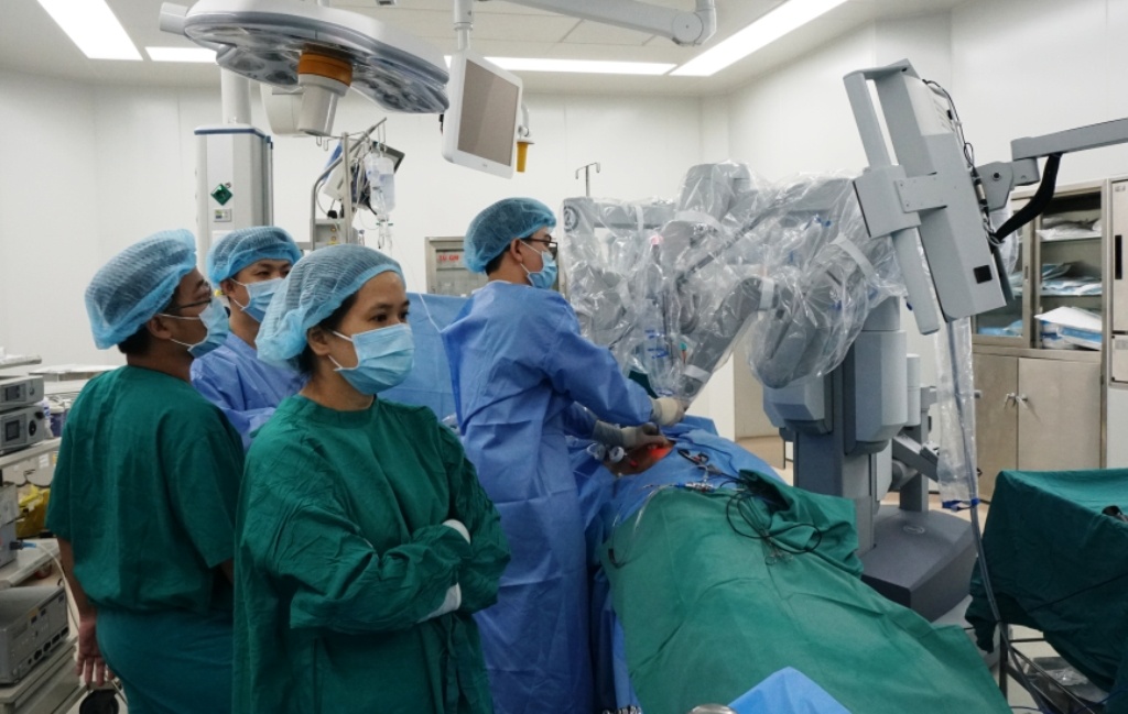 cắt thận từ Robot ảnh 1 cat than tu Robot anh 1