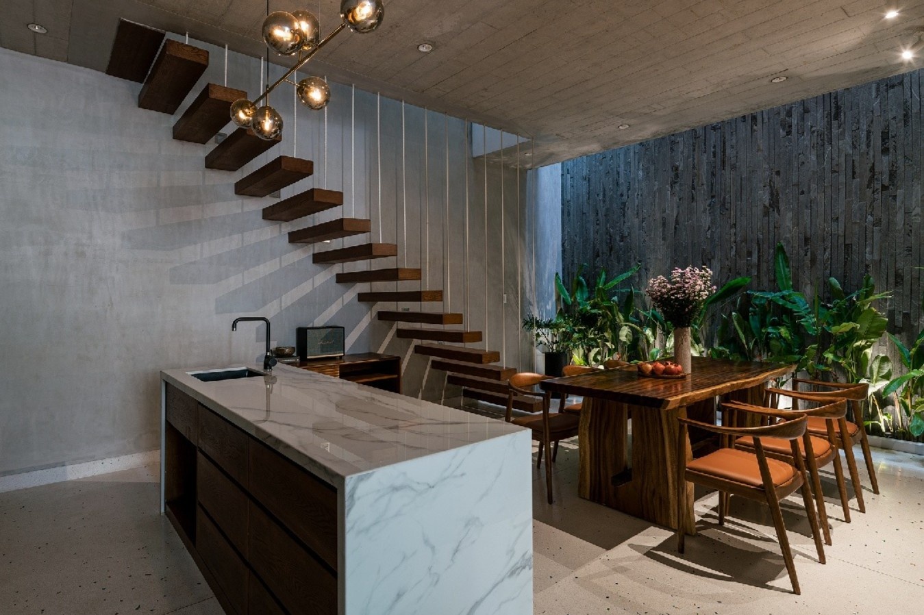 Thiet ke khong gian mo cho nha ong truyen thong o TP.HCM hinh anh