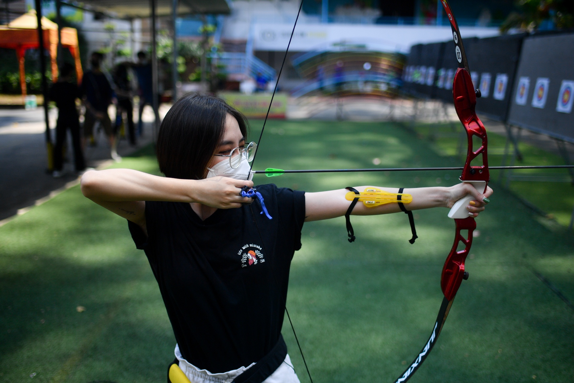 lần đầu chơi bắn cung ở tp.hcm ảnh 2 lan dau choi ban cung o tp.hcm anh 2