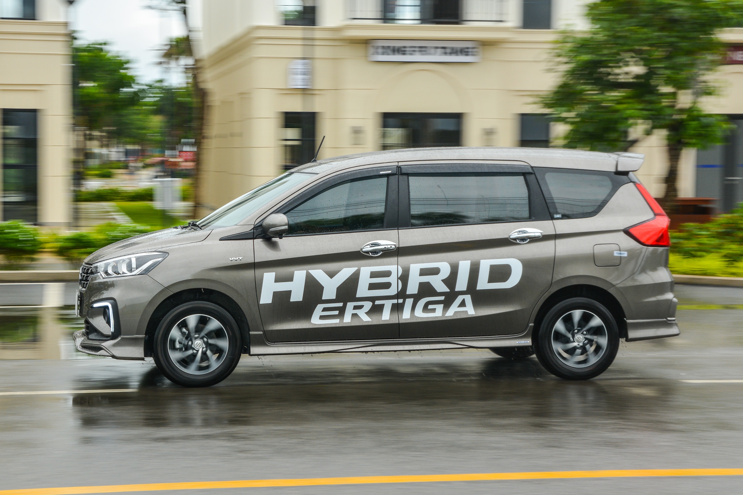 Trải nghiệm Suzuki Ertiga Hybrid ảnh 8 Trai nghiem Suzuki Ertiga Hybrid anh 8