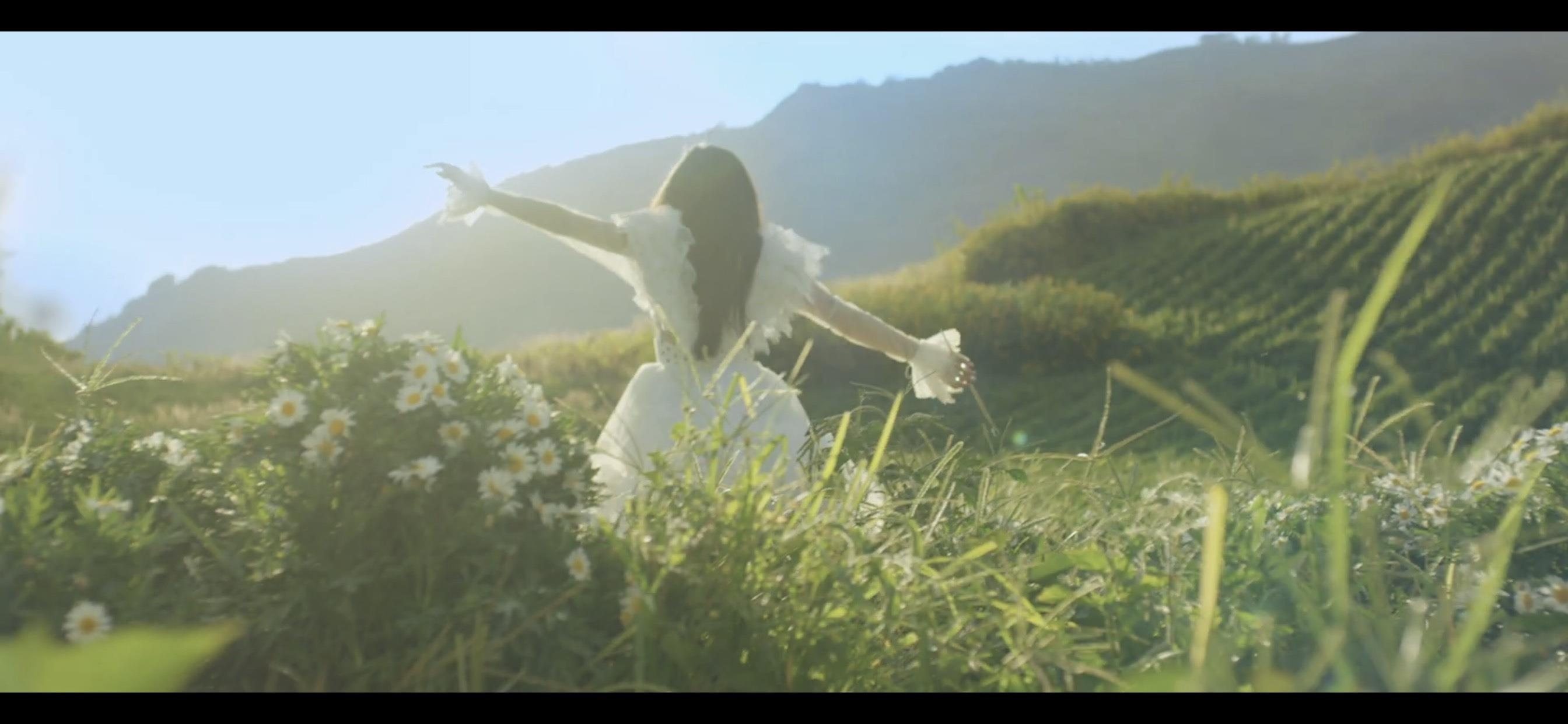 Anh la ai - noi long cua mot tinh yeu tham kin hinh anh