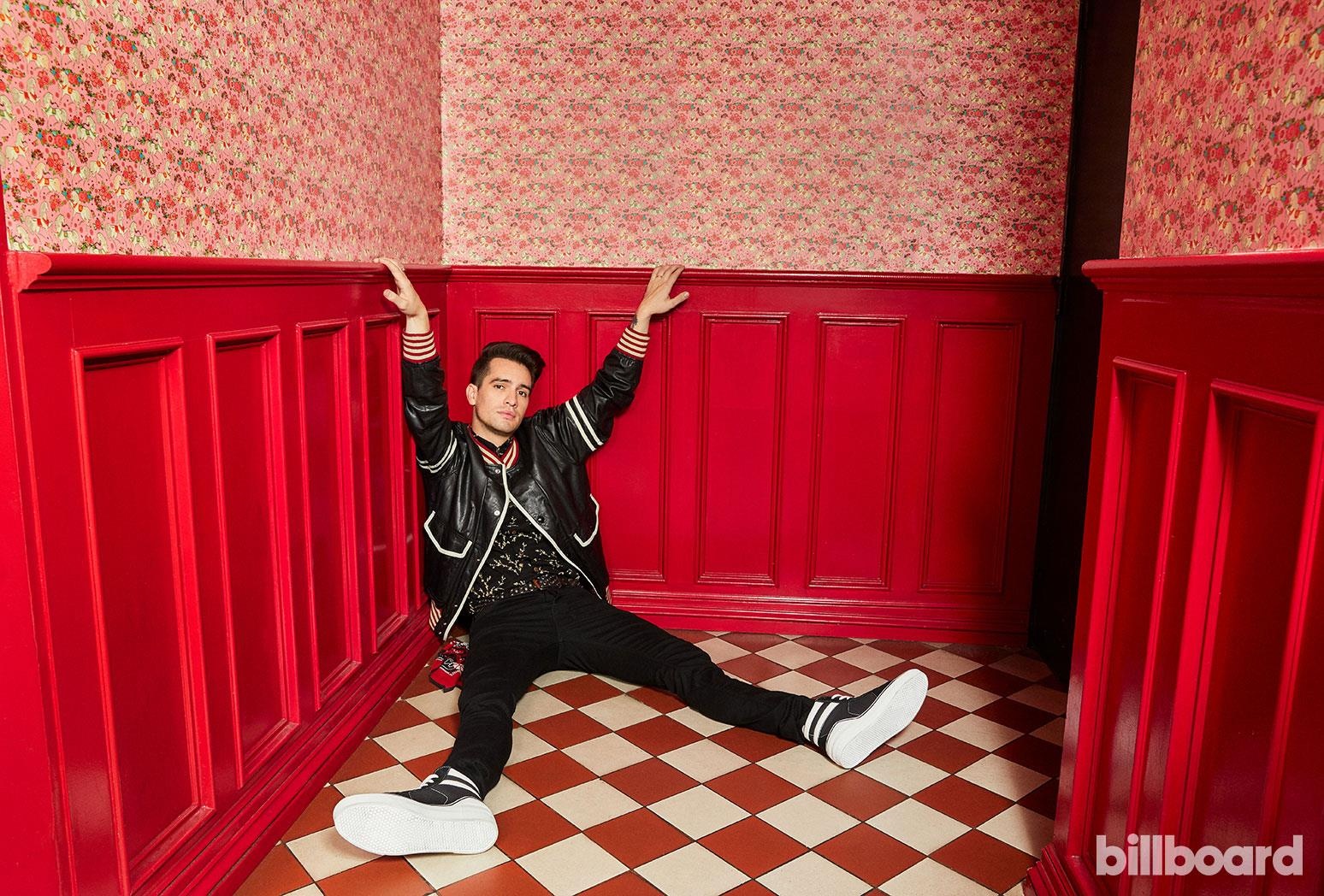 Brendon Urie đóng MV me ảnh 6 Brendon Urie dong MV me anh 6
