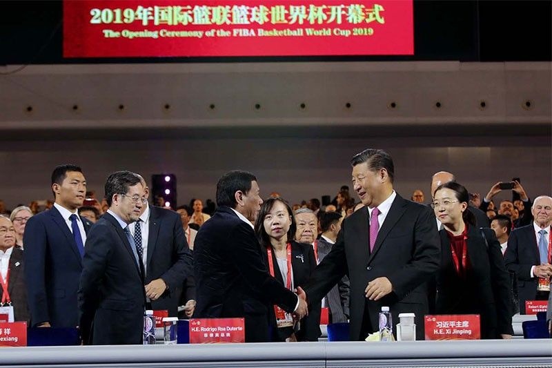 Cuoc trao doi 'banh it di banh quy lai' giua TT Duterte va TQ hinh anh