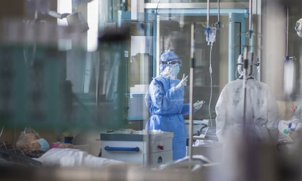 Tam thu khan thiet cua 2 y ta tu tam dich Vu Han hinh anh