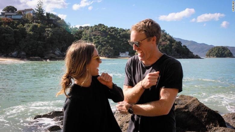 tinh yeu,  dich benh,  yeu xa,  corona,  phong toa,  cach ly,  nguoi yeu anh 3