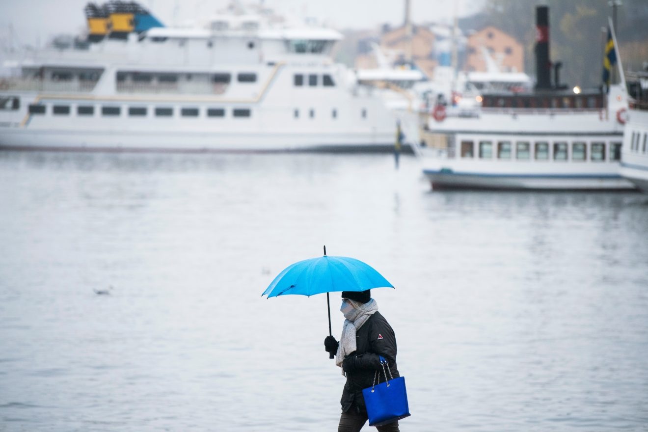 Thuy Dien thay doi cach chong dich anh 1