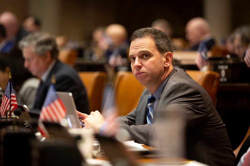 cong to vien manhattan,  truy to Trump anh 2