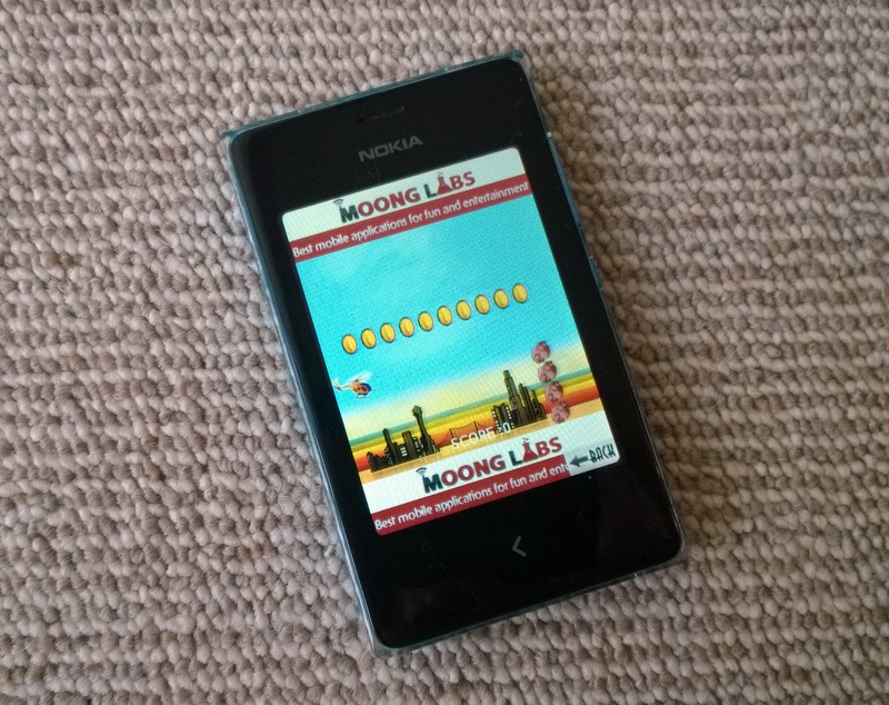 Người chơi Heli Race phải tìm ra phương án bay giúp thu thập được nhiều vàng nhất.