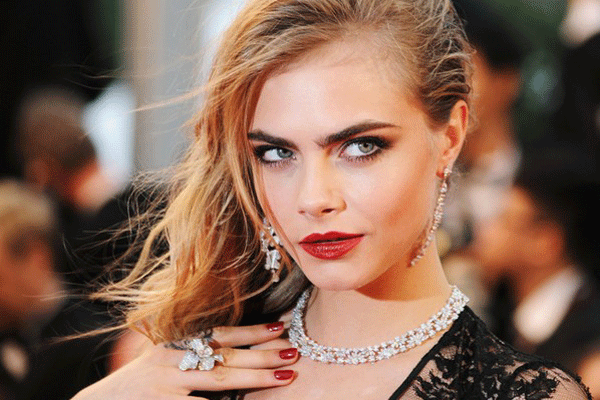 5 ly do khien moi co gai can co mot thoi son hinh anh