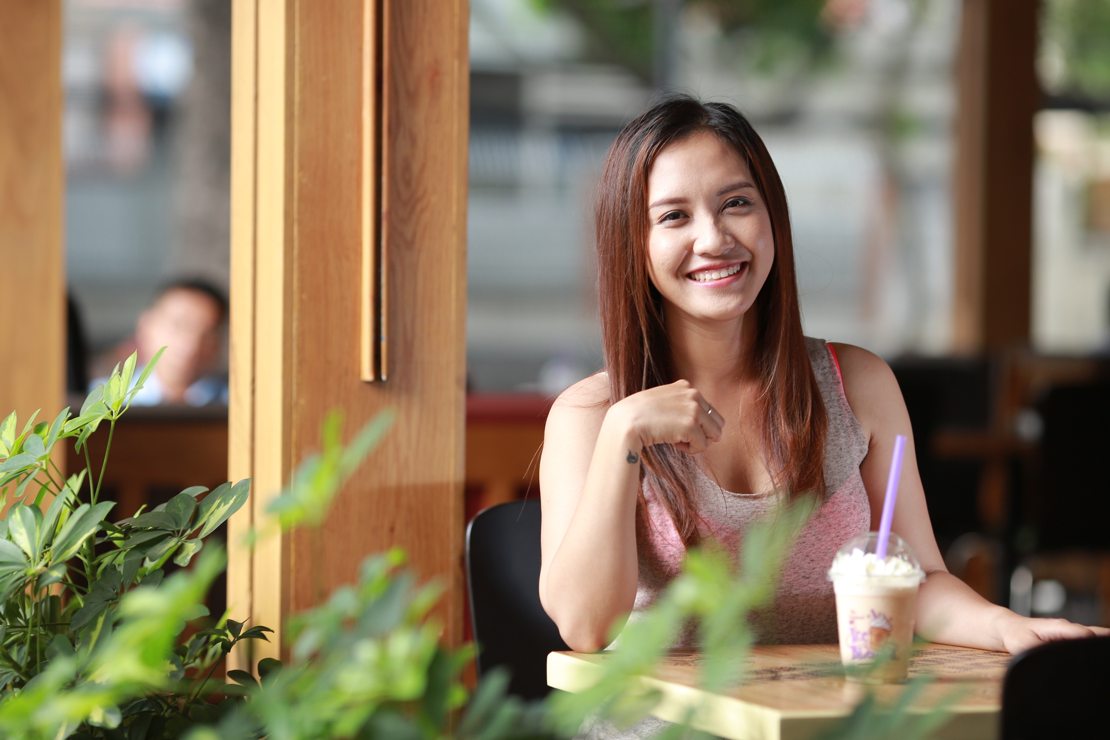 Chị Ngọc Hà (27 tuổi) chọn dùng kem xả Dove từ hai năm nay.