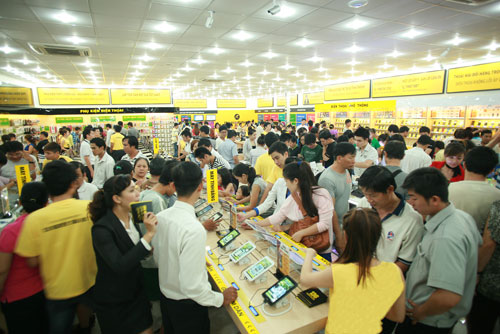 Chương trình khuyến mãi của Thế giới di động 3/2 nhân dịp khai chương siêu thị này.