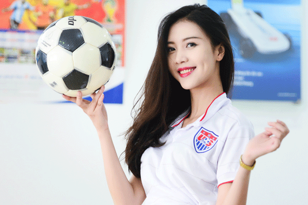 Hot girl tuyen My tung anh mung tran hoa kich tinh hinh anh