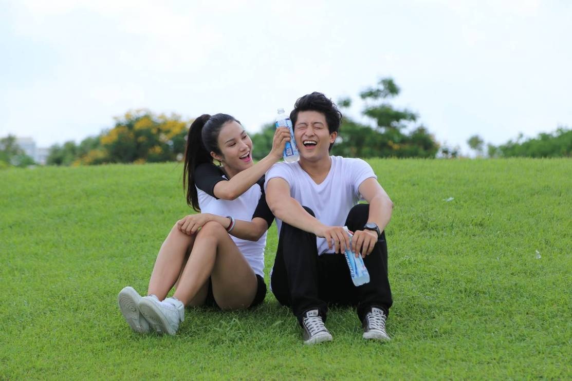 Đừng quên bổ sung nước và các chất điện giải khi cơ thể tiết ra quá nhiều mồ hôi trong ngày hè.