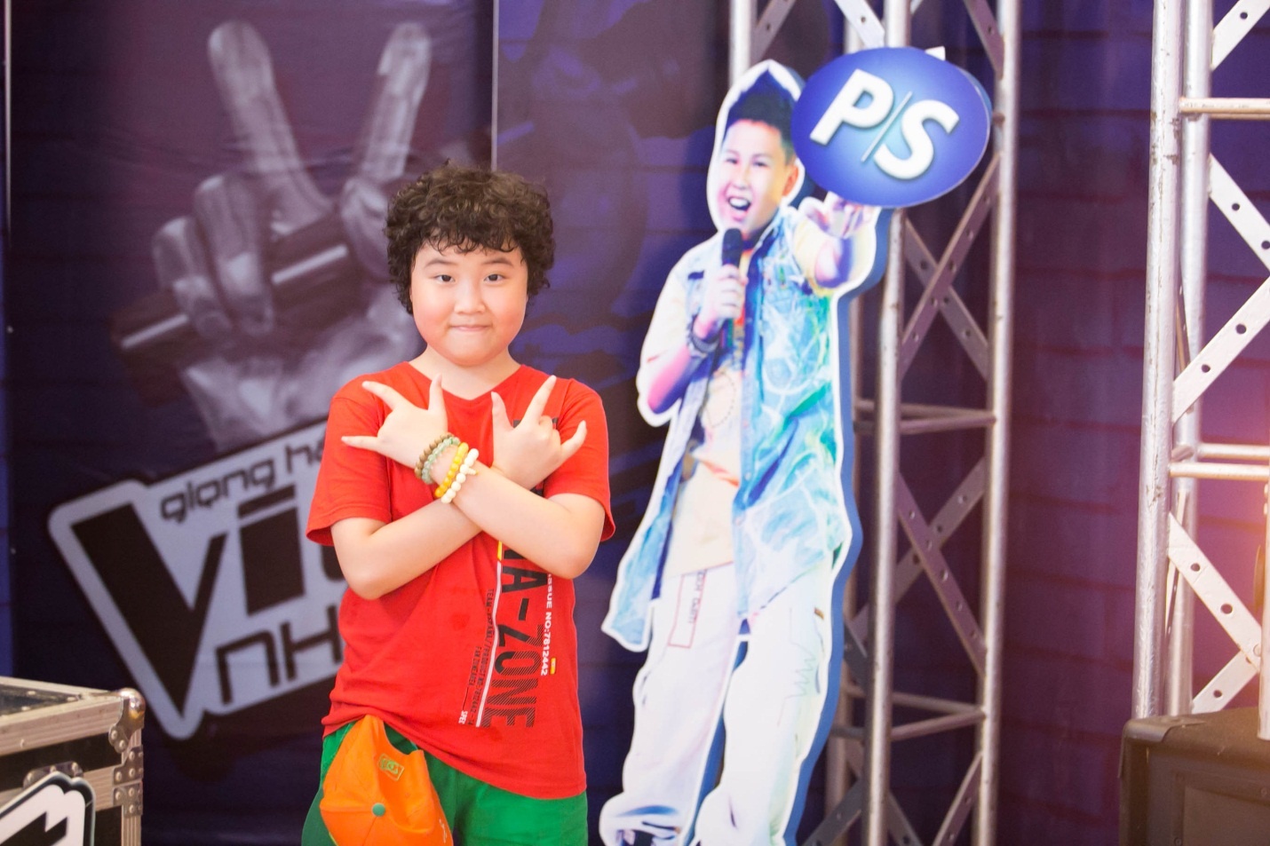 Ngoài giọng hát, Hoàng Anh còn gây ấn tượng bởi ngoại hình mũm mĩm, đáng yêu.