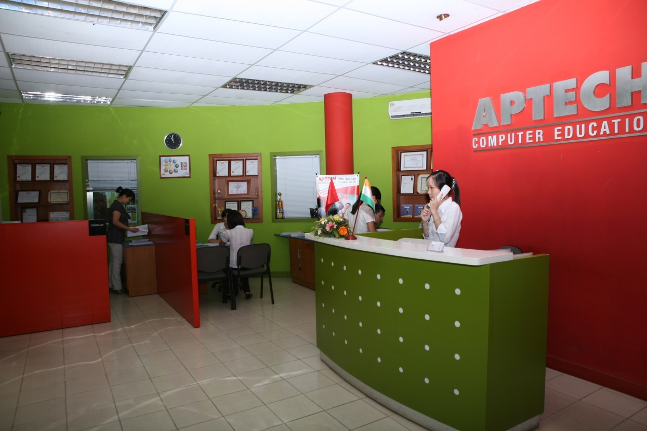 Aptech có sơ sở vật chất hiện đại theo chuẩn quốc tế.