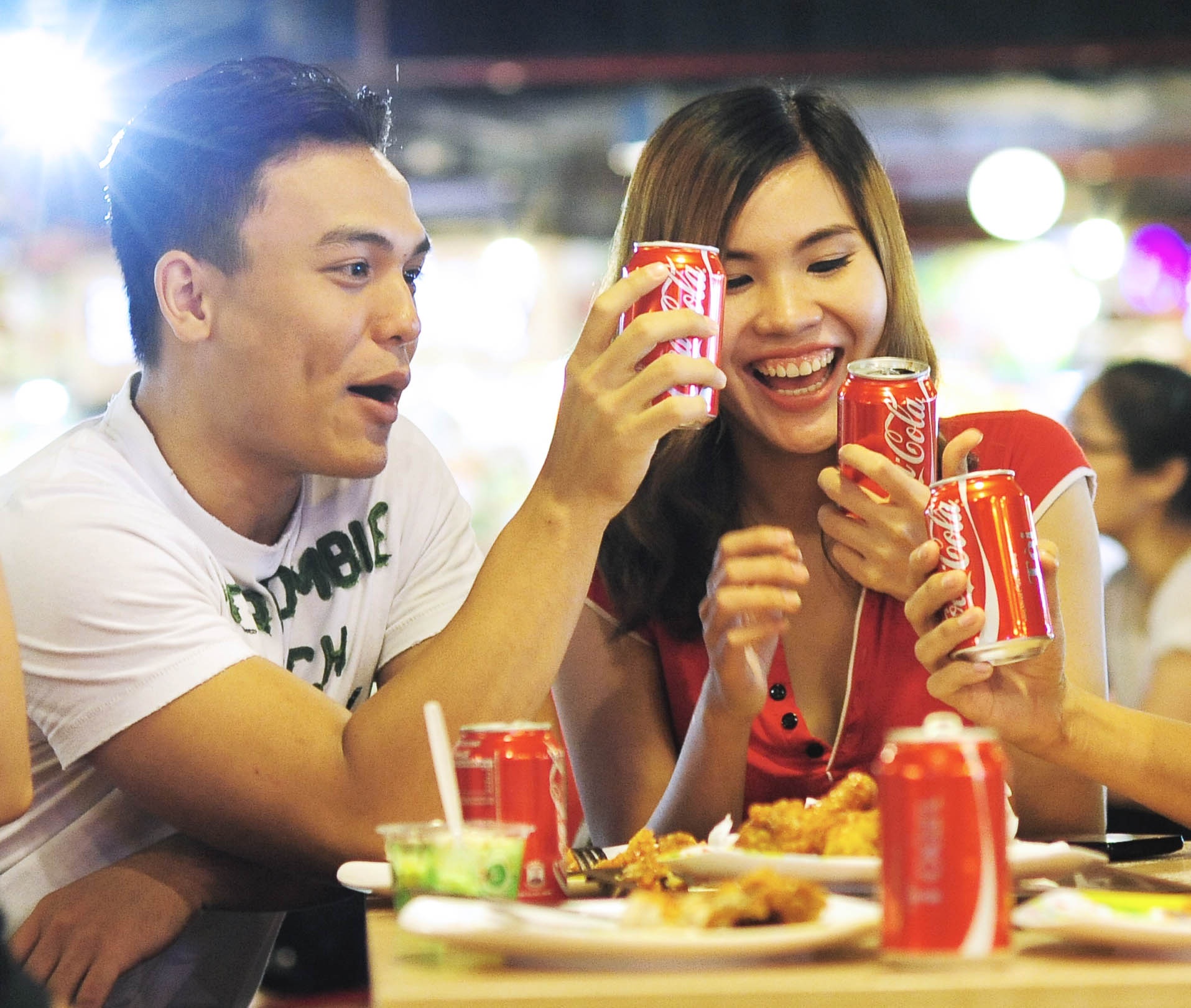 Giai ma hien tuong san tim lon Coca-Cola in ten hinh anh