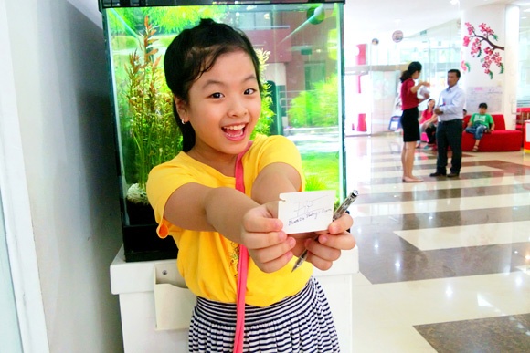 Mặc dù không tiến xa ở Giọng hát Việt nhí mùa đầu tiên nhưng Hồng Khanh vẫn để lại nhiều dấu ấn trong lòng khán giả.