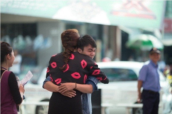 Cử chỉ này đã giúp Hà Hồ ghi điểm trong mắt công chúng.