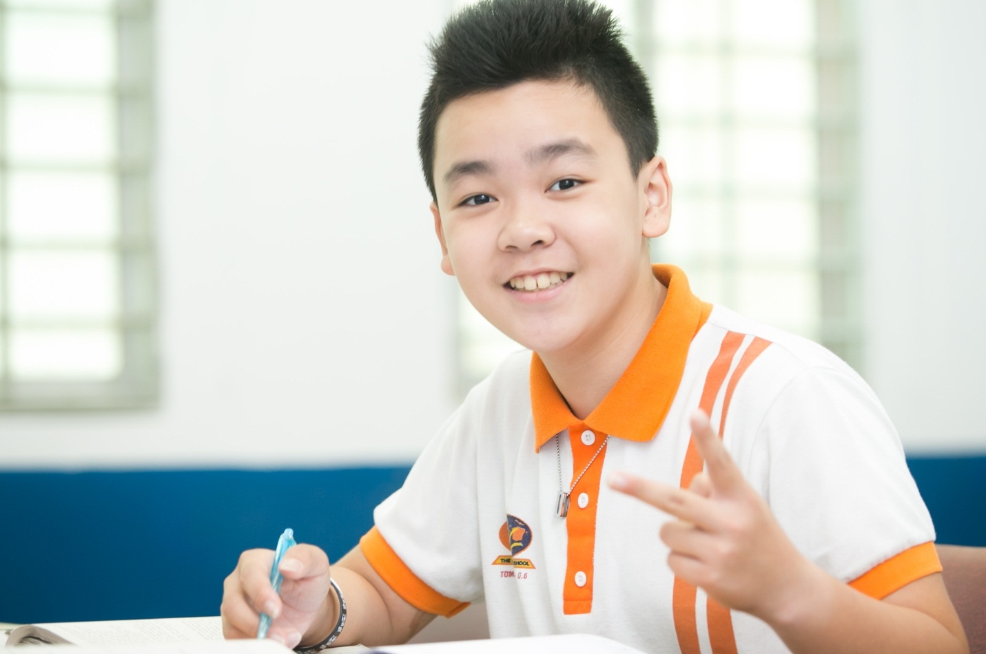 Cao Ha Duc Anh buon vi bi che kieu chanh khi bieu dien hinh anh