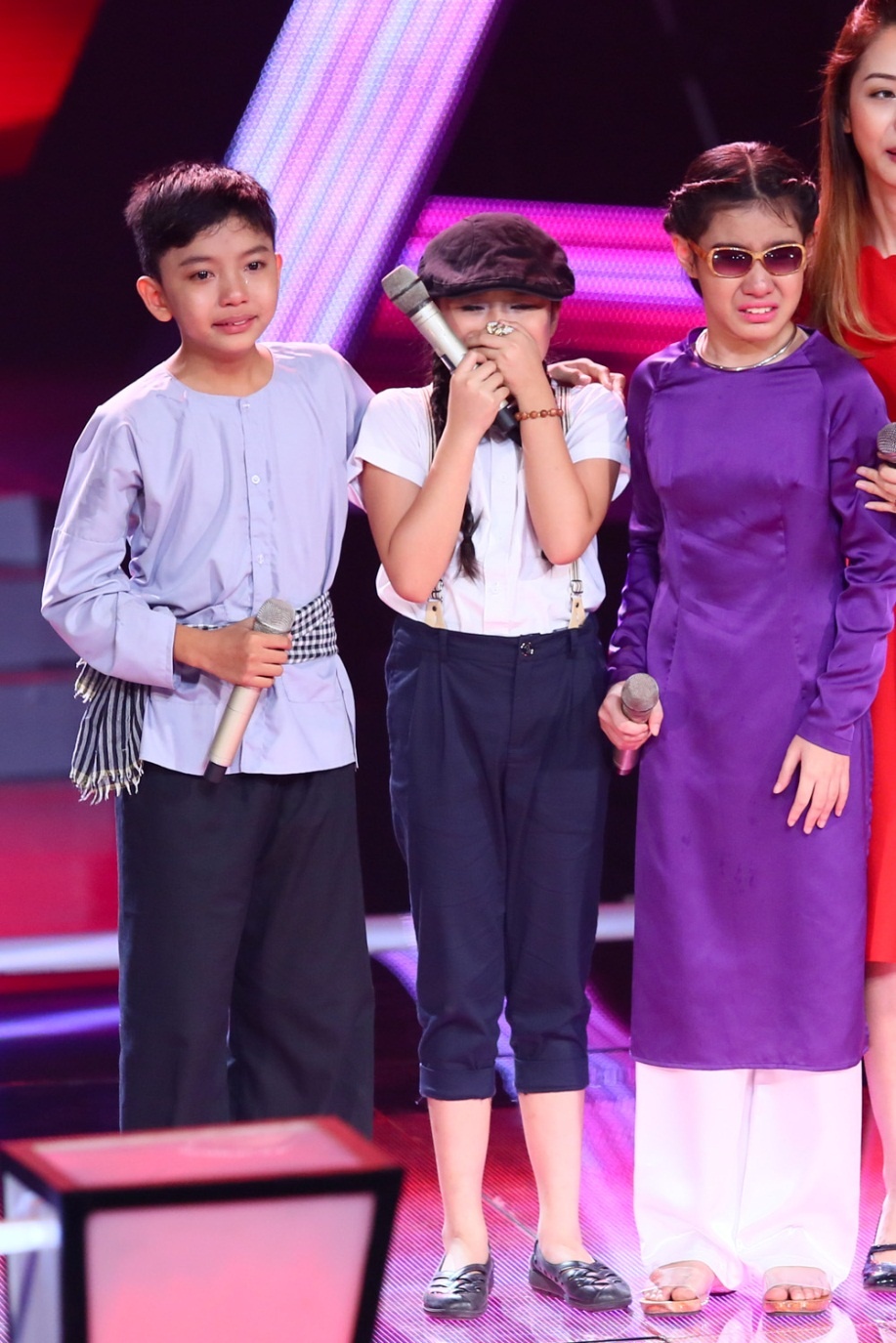 Trong phần cuối cùng vòng Đối đầu, Minh Tài may mắn được Cẩm Ly tặng cơ hội đi tiếp đến sân khấu Liveshow.