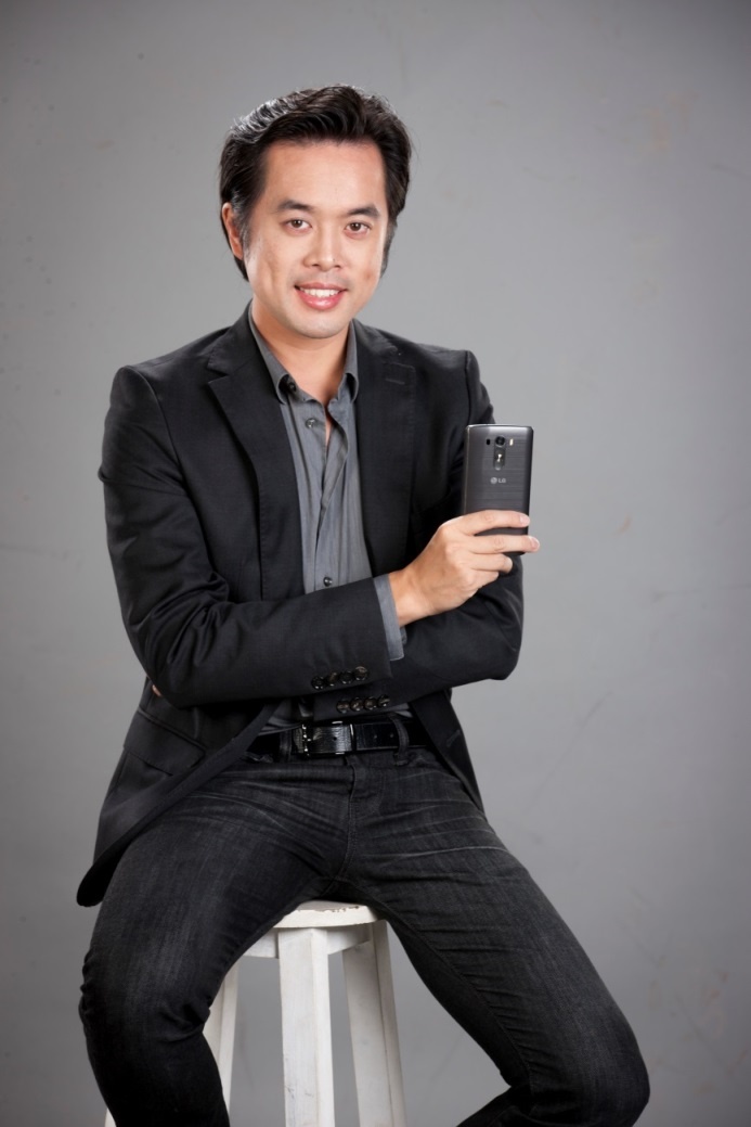 Thiết kế đơn giản và sang trọng của LG G3 là điều khiến Linh ấn tượng ngay từ đầu.