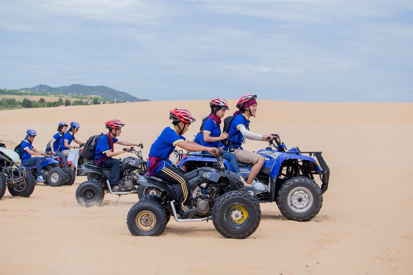      Các thành viên phải hỗ trợ nhau rất nhiều trong quá trình tập luyện.