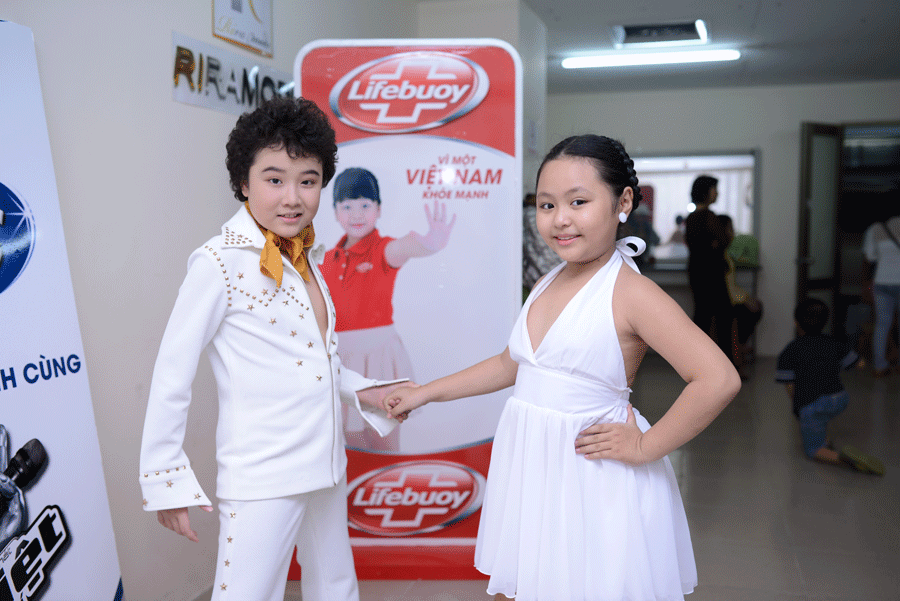 Hoàng Anh luôn biết làm mới bản thân trong mỗi lần trình diễn.