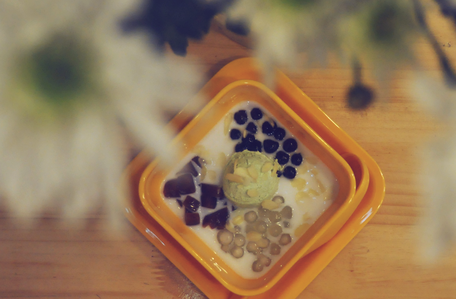     Chè matcha được chế biến tinh tế, vừa thanh mát, vừa đẹp mắt.