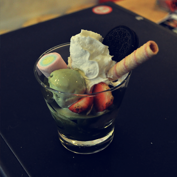          Matcha Parfait – một trong những món tráng miệng được yêu thích và phổ biến nhất trên thế giới cũng có mặt ở Tea Pops.