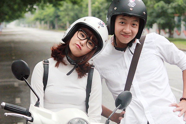 Hoang Yen Chibi duoc fan 'ho tong' vuot mat Quang Quiu hinh anh