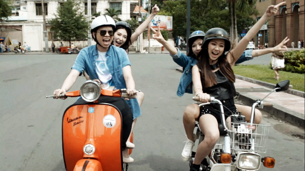 Hoàng Tôn, Khổng Tú Quỳnh, Trang Pháp và Băng Di phấn khích lên đường ngay khi vừa nhận tin.