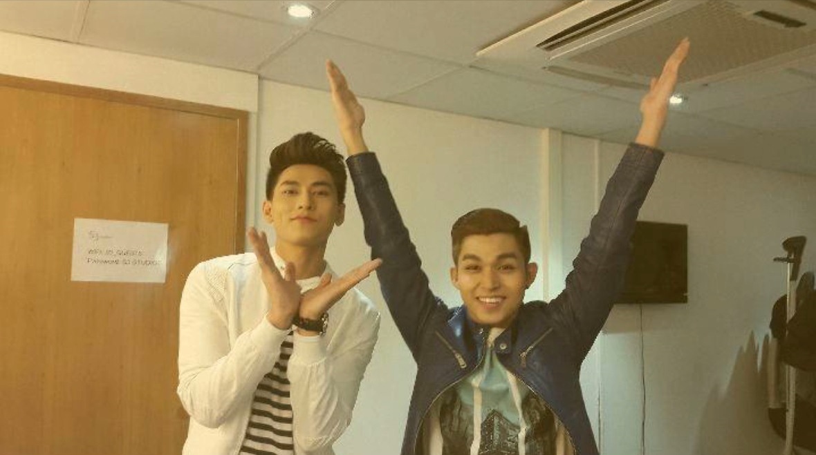 365 tung clip Self-V ‘sieu nhang’ hinh anh