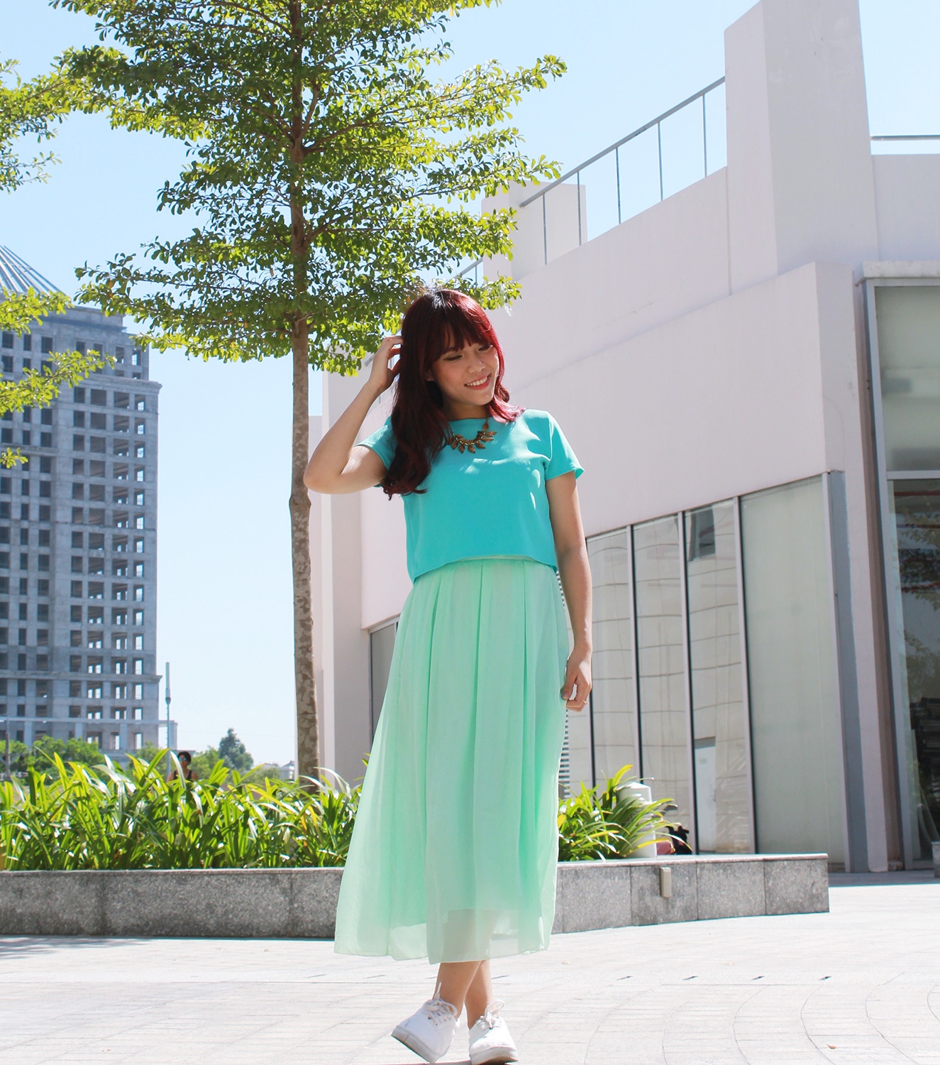    Khi nữ tính ngọt ngào, lúc lại năng động, tươi vui, dù trong hoàn cảnh nào, Thanh Thủy đều mang đến cho các tín đồ phong cách bắt mắt, tràn đầy năng lượng tuổi trẻ. 