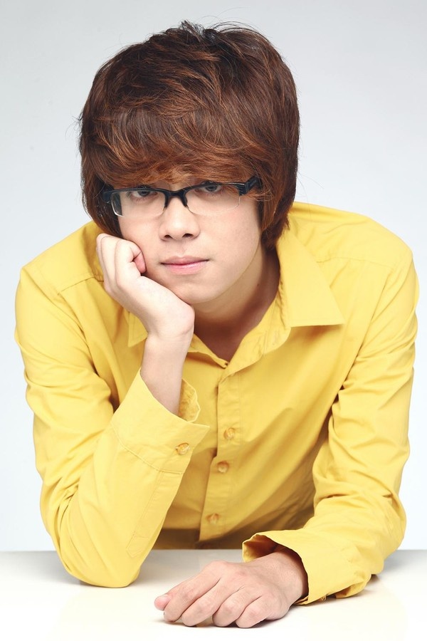 Tại giải Cống hiến 2012, những giọng ca đến từ chương trình Giọng hát Việt và Bài hát Việt như: Hương Tràm, Bùi Anh Tuấn, Thái Trinh…đều xuất hiện trong bảng đề cử. Tuy nhiên, đến vòng chính thức, Bùi Anh Tuấn đã loại khỏi danh sách này. 